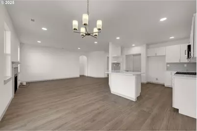 5645 Magnificence Way, Eugene, OR 97402 - Photo 3