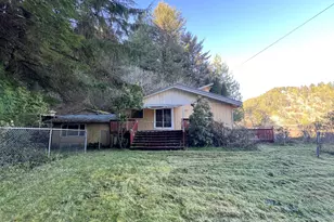 321 Jd Ln, Reedsport, OR 97467 - Photo 9