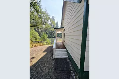 54460 McKenzie River Dr, Blue River, OR 97413 - Photo 13