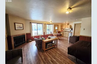 54460 McKenzie River Dr, Blue River, OR 97413 - Photo 9