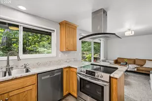 202/204 E 36th Ave, Eugene, OR 97405 - Photo 9