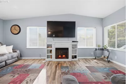 1313 E Monroe Ave, Cottage Grove, OR 97424 - Photo 13