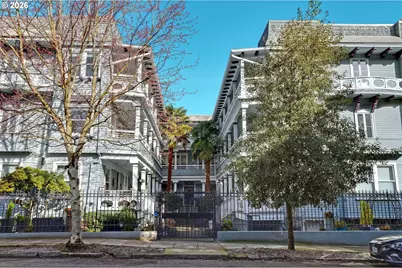 2127 NW Irving St, Portland, OR 97210 - Photo 1