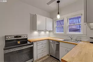 2127 NW Irving St, Portland, OR 97210 - Photo 13