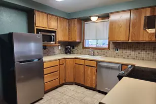 130 NE 12th Ave, Canby, OR 97013 - Photo 3
