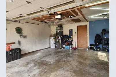 130 NE 12th Ave, Canby, OR 97013 - Photo 27