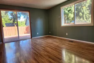 130 NE 12th Ave, Canby, OR 97013 - Photo 29