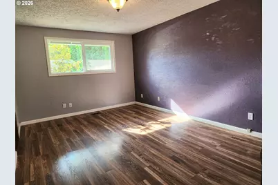 130 NE 12th Ave, Canby, OR 97013 - Photo 13