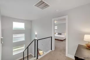 2021 SE Woodward St, Portland, OR 97202 - Photo 7