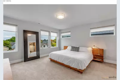 2021 SE Woodward St, Portland, OR 97202 - Photo 9