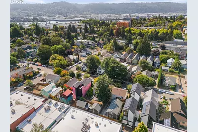 3721 N Michigan Ave, Portland, OR 97227 - Photo 21