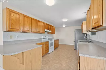 30335 Joy Ln, Hermiston, OR 97838 - Photo 5