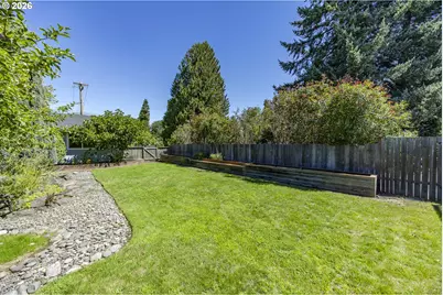 1762 Minda Dr, Eugene, OR 97401 - Photo 47