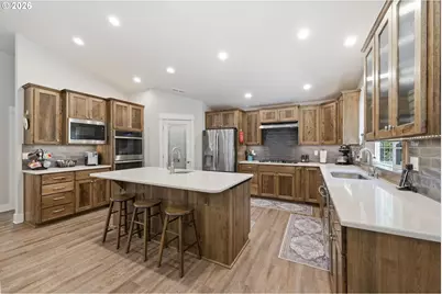 93684 Marcola Rd, Marcola, OR 97454 - Photo 7