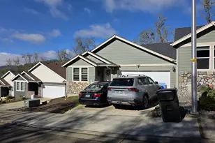 1660 NE Alameda Ave, Roseburg, OR 97470 - Photo 1