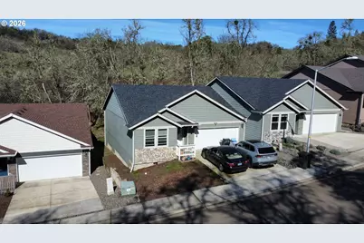 1660 NE Alameda Ave, Roseburg, OR 97470 - Photo 37