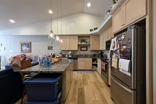 1660 NE Alameda Ave, Roseburg, OR 97470 - Photo 17