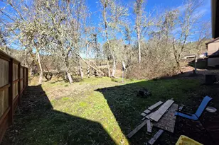 1660 NE Alameda Ave, Roseburg, OR 97470 - Photo 31