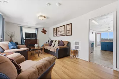 842 S Empire Blvd, Coos Bay, OR 97420 - Photo 11
