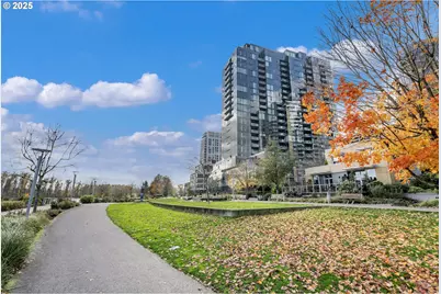 841 S Gaines St #1704, Portland, OR 97239 - Photo 1