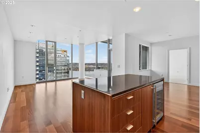 841 S Gaines St #1704, Portland, OR 97239 - Photo 13