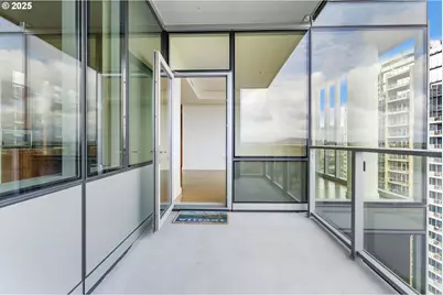 841 S Gaines St #1704, Portland, OR 97239 - Photo 35