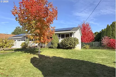 1226 SW Hensley Rd, Troutdale, OR 97060 - Photo 5