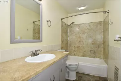 1226 SW Hensley Rd, Troutdale, OR 97060 - Photo 15