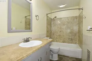 1226 SW Hensley Rd, Troutdale, OR 97060 - Photo 15