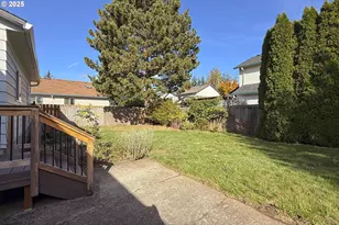 1226 SW Hensley Rd, Troutdale, OR 97060 - Photo 35