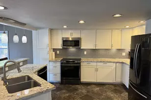 2419 Hickory Ave, Longview, WA 98632 - Photo 3