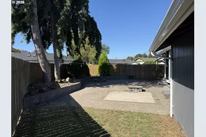 2419 Hickory Ave, Longview, WA 98632 - Photo 13