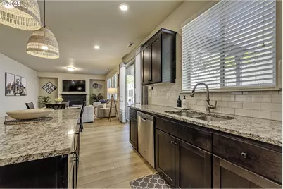 13255 SW Hazelcrest Way, Portland, OR 97224 - Photo 11