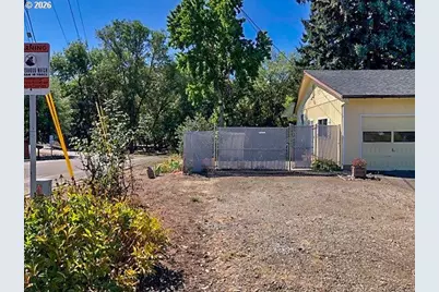 1649 NW Martin Ave, Roseburg, OR 97471 - Photo 37