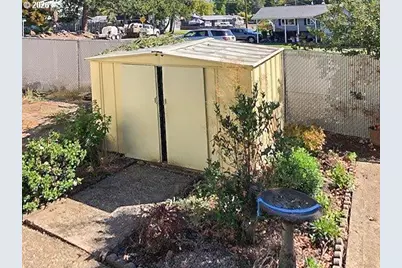 1649 NW Martin Ave, Roseburg, OR 97471 - Photo 35