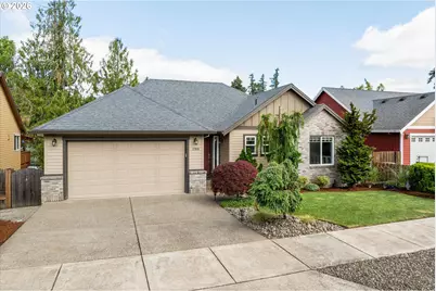 3769 10th St, Hubbard, OR 97032 - Photo 1