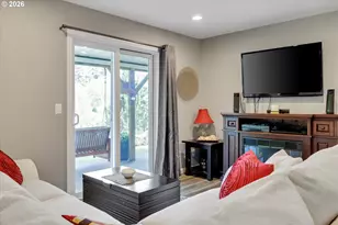3769 10th St, Hubbard, OR 97032 - Photo 29