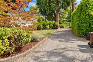 6090 SE Willow Ln, Milwaukie, OR 97267 - Photo 3
