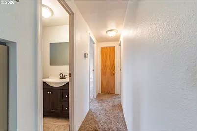 87860 Territorial Rd, Veneta, OR 97487 - Photo 13