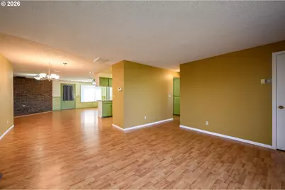 217 S 3rd St, Carlton, OR 97111 - Photo 9