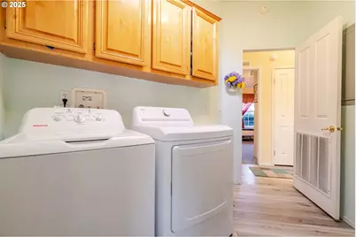 38129 Weirich Dr, Lebanon, OR 97355 - Photo 27