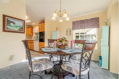 38129 Weirich Dr, Lebanon, OR 97355 - Photo 13