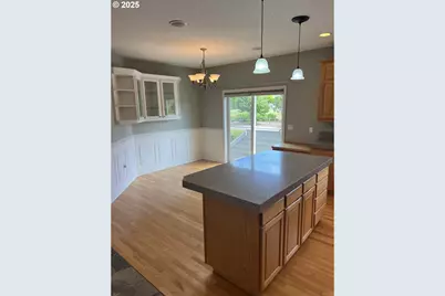 15193 SE Brackenbush Rd SE, Clackamas, OR 97015 - Photo 9