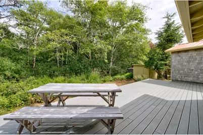 8845 Central Ct, Rockaway Beach, OR 97136 - Photo 23