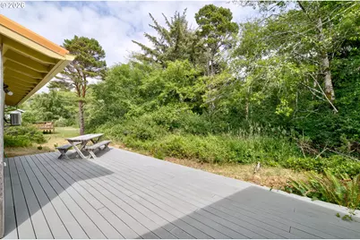 8845 Central Ct, Rockaway Beach, OR 97136 - Photo 25