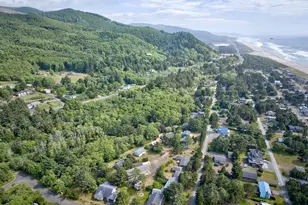 8845 Central Ct, Rockaway Beach, OR 97136 - Photo 41