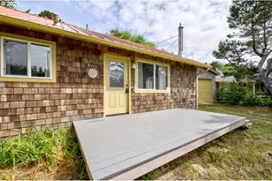 8845 Central Ct, Rockaway Beach, OR 97136 - Photo 21