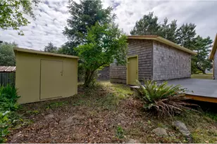 8845 Central Ct, Rockaway Beach, OR 97136 - Photo 29