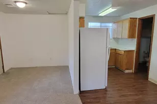 5717 NE Sumner St, Portland, OR 97218 - Photo 5