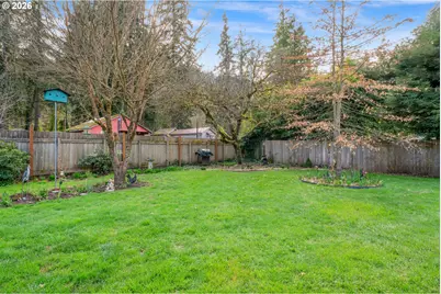 37727 Row River Rd, Dorena, OR 97434 - Photo 19